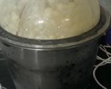 A picture of step 3 of Mango yoghurt smoothie.
