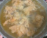 Foto langkah ke 2 dari resep Crispy Chicken Steak with Brown Sauce (Bekal Anak).