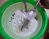Foto langkah ke 2 dari resep Onde Onde Ubi Ungu Isi Coklat.