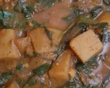 A picture of step 4 of Vegan potato and spinach curry.