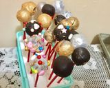 صورة لخطوة 3 من وصفة كيك بوبس بالجليتر 🍡🍡🍭🍭