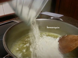 Buñuelos de viento rellenos de crema pastelera