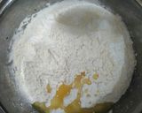 Foto langkah ke 1 dari resep Homemade dumpling wrappers.