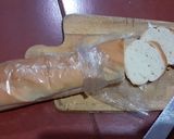 Foto langkah ke 1 dari resep Garlic Bread.