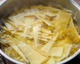 Hình bước làm 1 của món Canh Giò Heo Nấu Măng