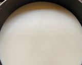 A picture of step 2 of Kheer Dudh Patishapta.
