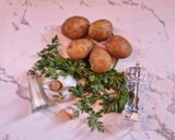 Foto del passaggio 1 della ricetta Patate prezzemolate