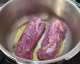 Foto del paso 1 de la receta: Solomillo de cerdo en salsa