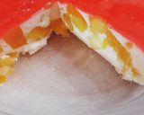 A picture of step 8 of Mango Egg pudding.