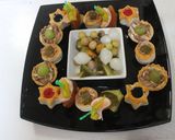 Foto del paso 12 de la receta: Volovanes variados con brochetas y ensalada
