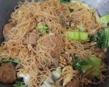 Foto langkah ke 4 dari resep Bihun Jagung Goreng.