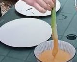 A picture of step 5 of Salsa Calçots.