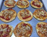 Foto langkah ke 6 dari resep Chicken cheese with 🌽 mini's 🍕.