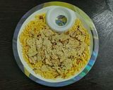 A picture of step 2 of Papad churi bhel.