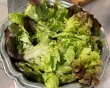 Une image de l'étape 2 de Salade verte aux deux fromages, persil et sauce verte.