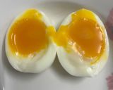 Hình bước làm 4 của món Cách luộc trứng lòng đào chuẩn