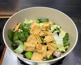 Foto langkah ke 7 dari resep Tumis Tahu Sayuran.