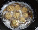 A picture of step 4 of Aloo Methi Bondas.