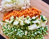 Une image de l'étape 1 de Pâtes Primavera au pesto de pistaches.