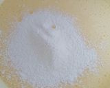 Foto del paso 5 de la receta: Bizcocho de peras en almibar