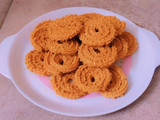 ચકરી (Chakri Recipe In Gujarati)