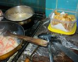 Foto del paso 2 de la receta: Tortillas de papas cebollas y morrón rojo