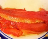 Foto del paso 1 de la receta: Ensalada de langostinos con pimientos asados