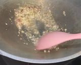 Foto langkah ke 4 dari resep Oseng Jamur.