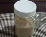 Foto langkah ke 2 dari resep Oats overnight with Banana and grapes.