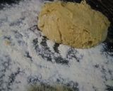 A picture of step 4 of Fluffy doughnuts.