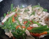 Foto del paso 5 de la receta: Fajitas integrales de pollo con toque de Moriles