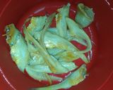 Foto langkah ke 2 dari resep Ikan Asin Bolu Ayam tepung.