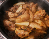 Foto del paso 15 de la receta: Pollo en salsa con patatas guisadas