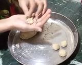 आलू सिंघाड़े आटे की दूध बरिया (aloo singhadeki dudh bariya recipe in hindi) रेसिपी चरण 2 फोटो