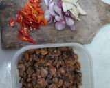 Foto langkah ke 1 dari resep 150. Oseng Kerang Darah.