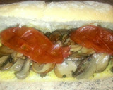 Foto del paso 4 de la receta: Bocadillo de champiñones con tomate seco y salsa de cúrcuma