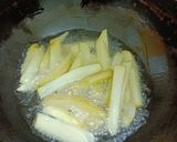 A picture of step 1 of Garlicky Chilli Potato.