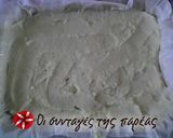 Φωτογραφία βήματος 7 της συνταγής Γαλακτομπούρεκο με δυο είδη φύλλων