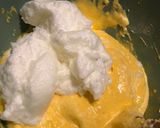 Piskótatekercs 🤫🍑🍓 recept fázis 2 fotója