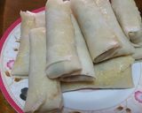 A picture of step 2 of Fried Spring Rolls.