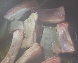 Foto del paso 2 de la receta: Costillas de cerdo en salsa