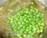 A picture of step 2 of Green Peas and Fresh Mint Leaves Soup.