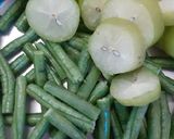 Foto langkah ke 1 dari resep Sayur Asem Belimbing Wuluh.
