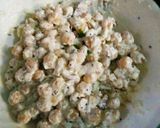 A picture of step 9 of Desi dahi chole.