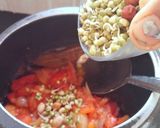 A picture of step 3 of Moong sprouts sabzi.