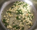 A picture of step 2 of Veg Schezwan Noodles.