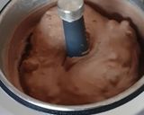 Une image de l'étape 5 de Glace au chocolat 🍫 et glace au chocolat 🍫 éclats de cookies #juin.