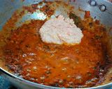 A picture of step 3 of Makhana kaju curry.