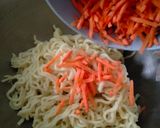 Foto langkah ke 1 dari resep Bola-bola Mie Sosis.