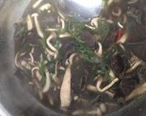 รูปขั้นตอนการทำที่ 3 ของ แกงเห็ด 🍄🍄